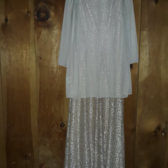 R-M Richards-((New)) (( Item # 310 )) - Picture 5 of 12